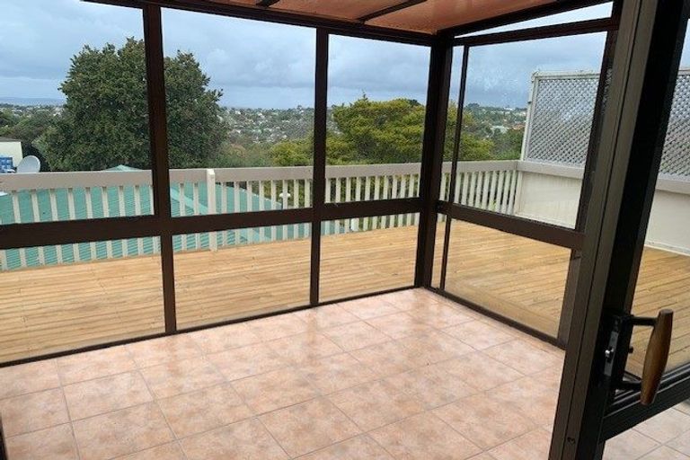 Photo of property in 765 East Coast Road, Northcross, Auckland, 0630