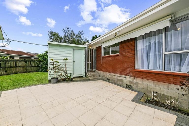 Photo of property in 2/36 Blacklock Avenue, Henderson, Auckland, 0612