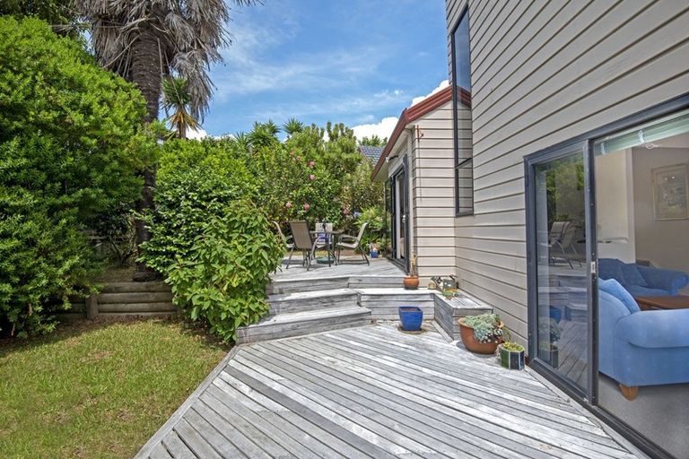 Photo of property in 7 Sheffield Place, Botany Downs, Auckland, 2010
