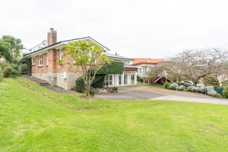 Photo of property in 4 Bankart Street, Raglan, 3225