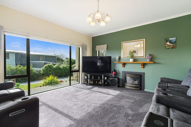 Photo of property in 6 Hillcrest Lane, Levin, 5510