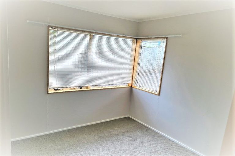 Photo of property in 1/24 Wylie Avenue, Sunnynook, Auckland, 0620