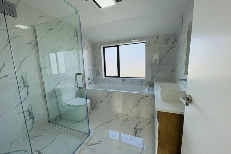 Photo of property in 48a Sunrise Avenue, Mount Maunganui, 3116