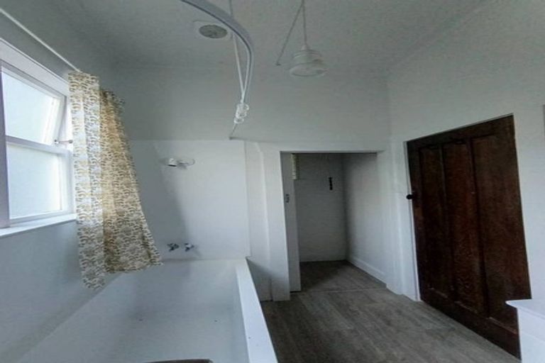 Photo of property in 1/37 Wilton Road, Wadestown, Wellington, 6012