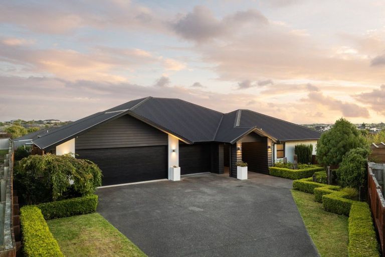 Photo of property in 12 Wishbone Court, Flagstaff, Hamilton, 3210