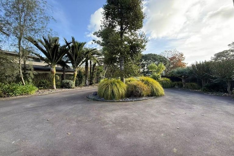 Photo of property in 26 Kingfisher Grove, Greenhithe, Auckland, 0632