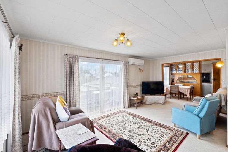 Photo of property in 18a Moenui Avenue, Orewa, 0931