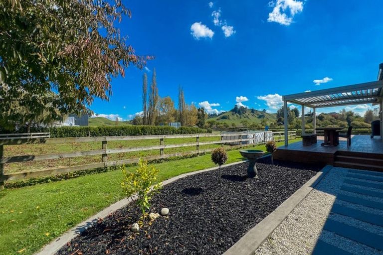 Photo of property in 37 State Highway 27, Tirau, 3410