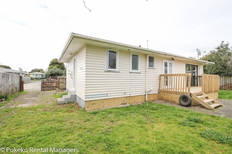 Photo of property in 1/16 Brentford Place, Manurewa, Auckland, 2102
