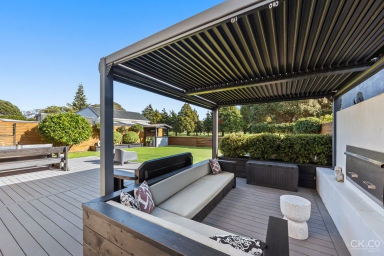 Photo of property in 20 Saint James Avenue, Boulcott, Lower Hutt, 5011