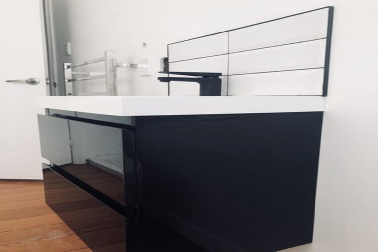 Photo of property in 2/39 Esmonde Road, Takapuna, Auckland, 0622