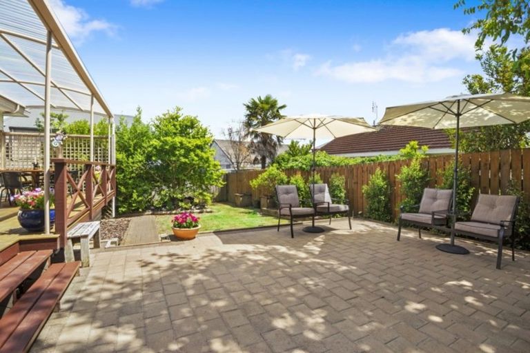 Photo of property in 2/67 Drake Street, Howick, Auckland, 2014