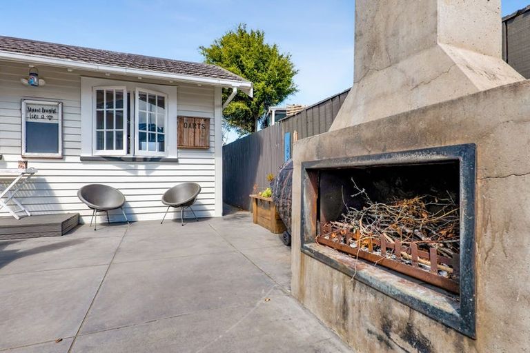 Photo of property in 21 Dives Avenue, Hawera, 4610