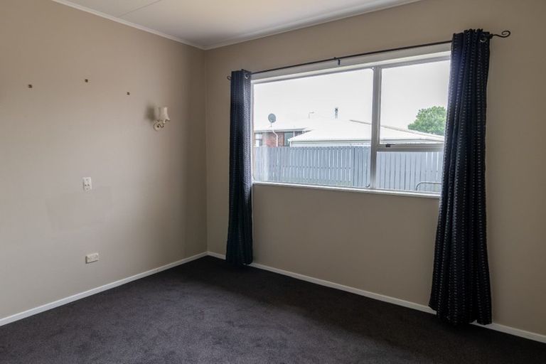 Photo of property in 35 Waterford Drive, Winton, 9720
