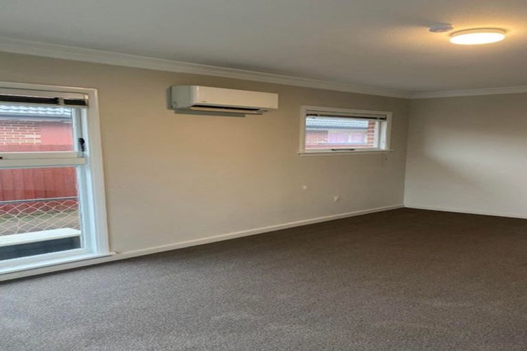 Photo of property in 1/25 Hills Road, Edgeware, Christchurch, 8013