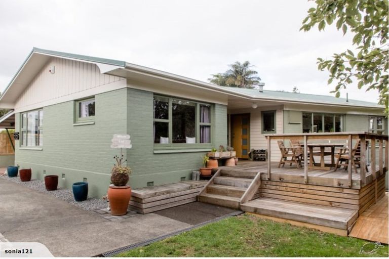 Photo of property in 66 Prospect Terrace, Pukekohe, 2120