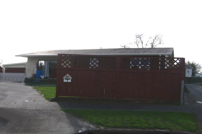 Photo of property in 7 Hinau Place, Cloverlea, Palmerston North, 4412