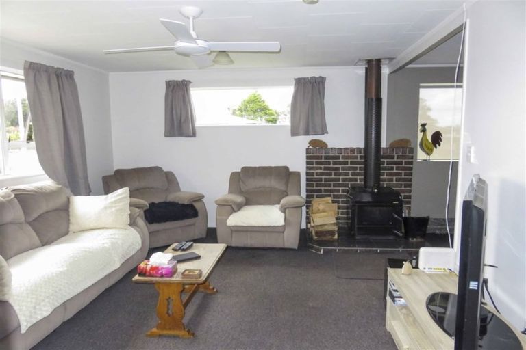 Photo of property in 63 Newbie Street, Heidelberg, Invercargill, 9812