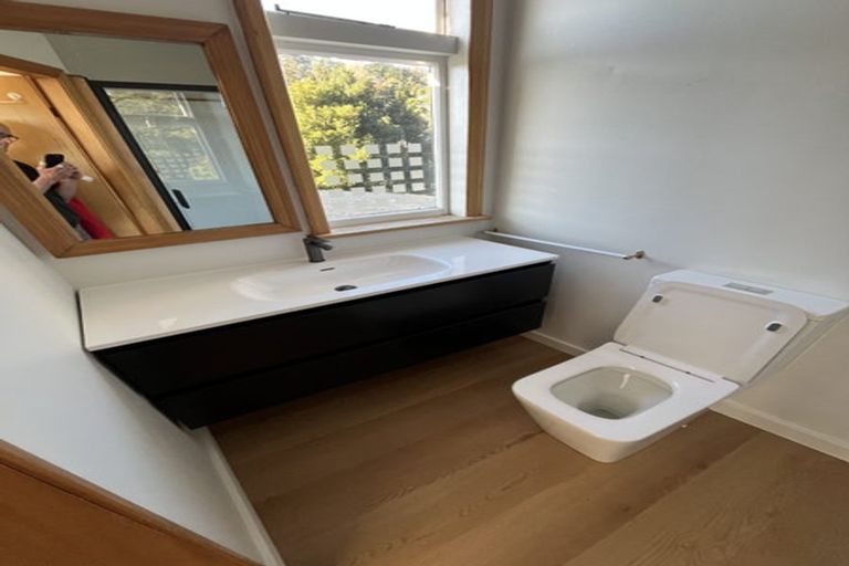 Photo of property in 24 Valley Road, Cashmere, Christchurch, 8022