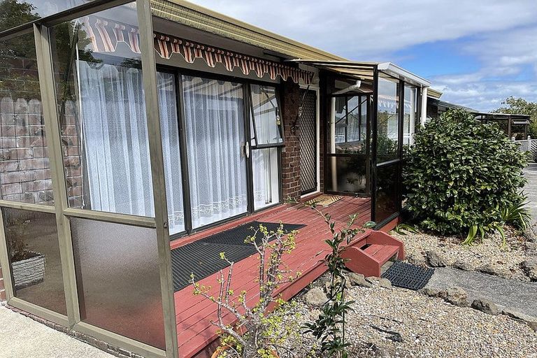 Photo of property in 1/123 Prince Regent Drive, Half Moon Bay, Auckland, 2012