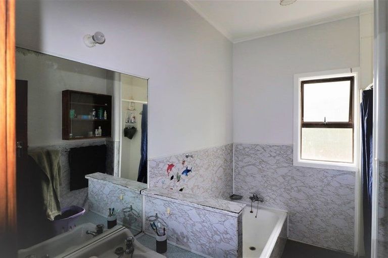 Photo of property in 250 Heads Road, Gonville, Whanganui, 4501