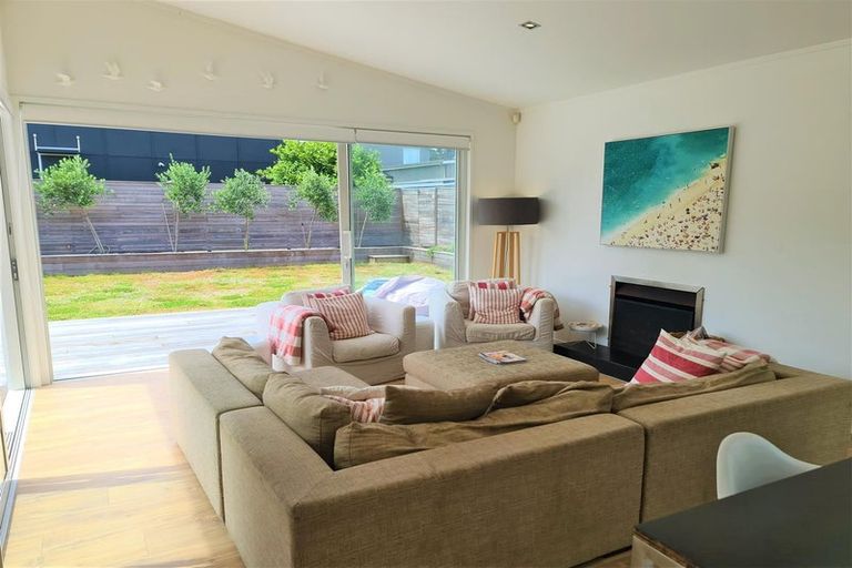 Photo of property in 148 Sands Crescent, Matarangi, Whitianga, 3592