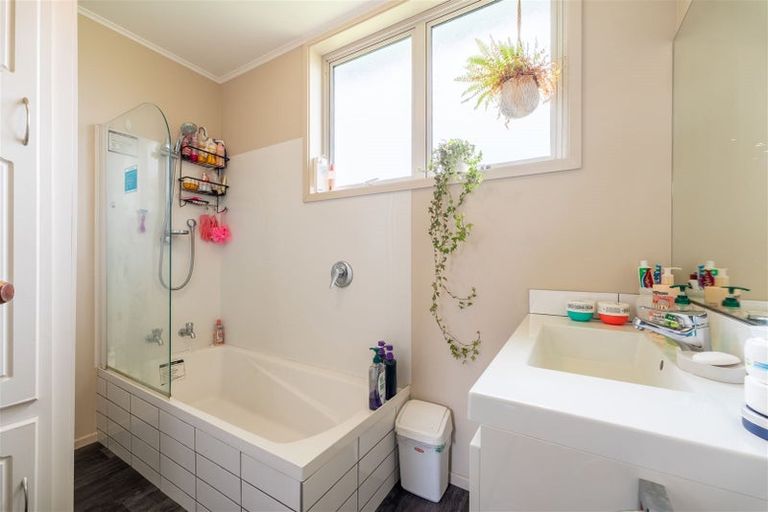 Photo of property in 17 York Street, Richmond, Oamaru, 9493