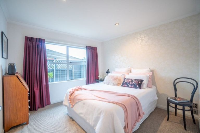 Photo of property in 81 Pacific Drive, Fitzherbert, Palmerston North, 4410