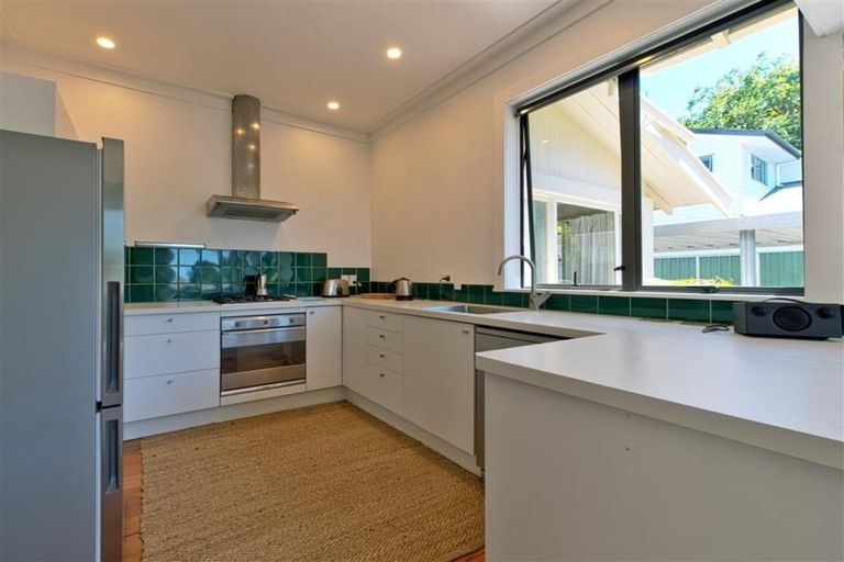 Photo of property in 53 Shakespeare Road, Bluff Hill, Napier, 4110