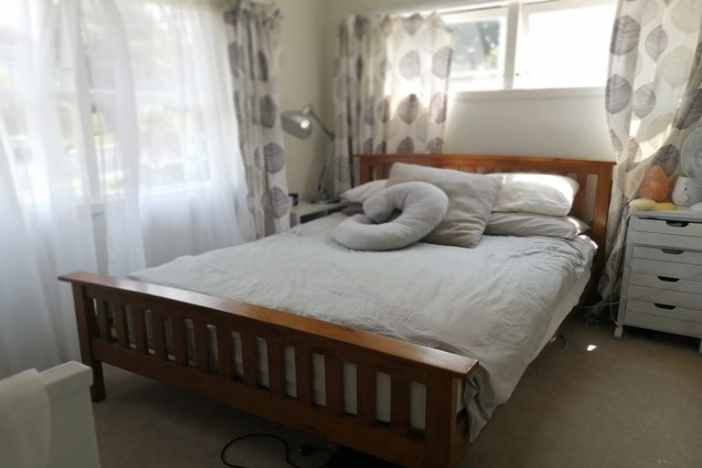 Photo of property in 1/31 Becroft Drive, Forrest Hill, Auckland, 0620