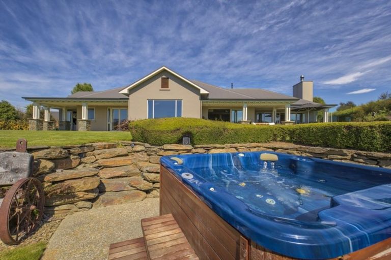 Photo of property in 31 Matheson Crescent, Albert Town, Wanaka, 9305