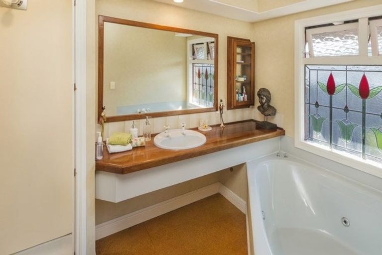 Photo of property in 1/53a Hattaway Avenue, Bucklands Beach, Auckland, 2012