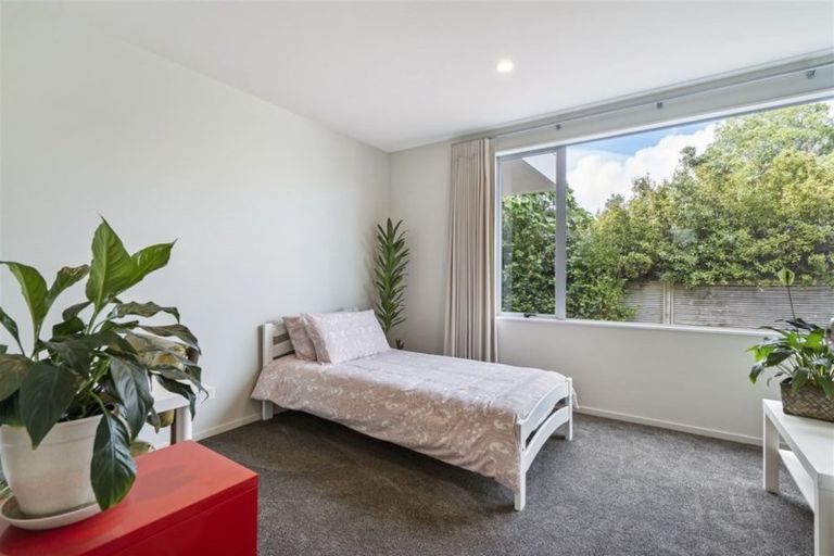 Photo of property in 19a Peter Terrace, Castor Bay, Auckland, 0620