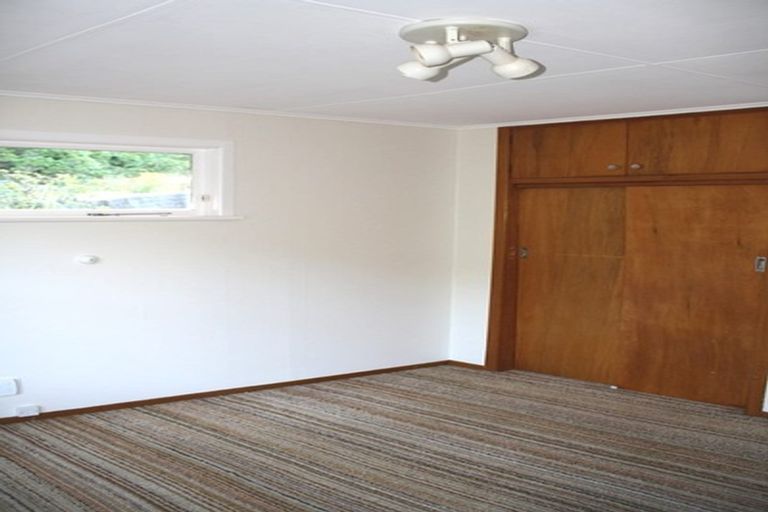 Photo of property in 50 Melrose Road, Island Bay, Wellington, 6023