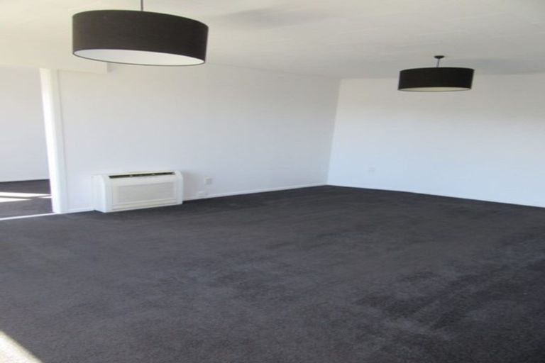 Photo of property in 10 Waipounamu Drive, Kelson, Lower Hutt, 5010