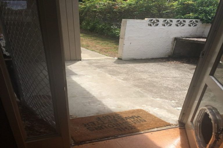 Photo of property in 72 Ridge Road, Howick, Auckland, 2014