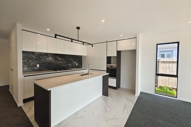 Photo of property in 19 Opouatu Avenue, Glenbrook, Waiuku, 2681