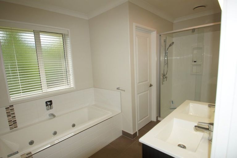 Photo of property in 9b Sterling Drive, Prebbleton, 7604