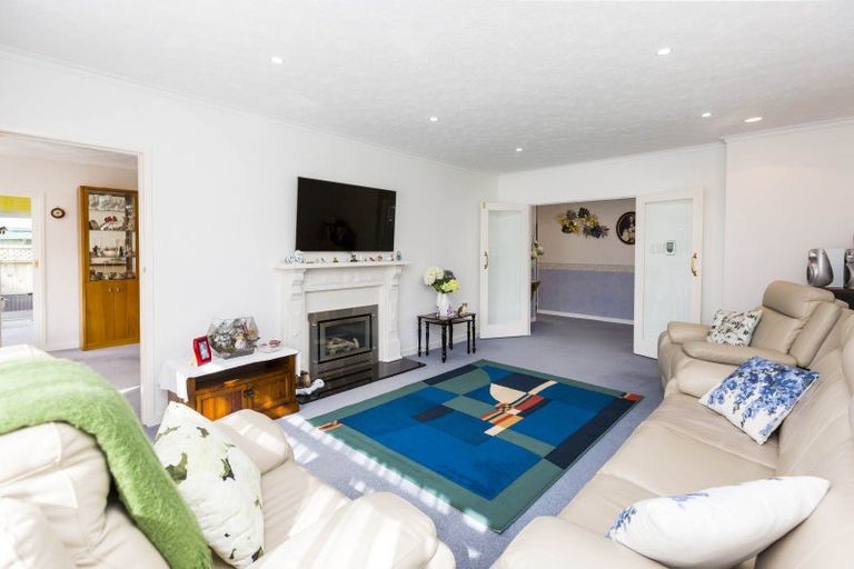 Photo of property in 380 Fergusson Drive, Heretaunga, Upper Hutt, 5018