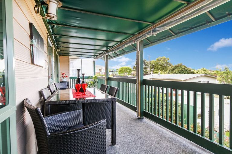 Photo of property in 81 Garton Drive, Massey, Auckland, 0614