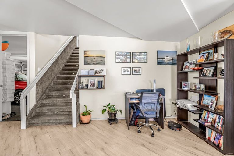 Photo of property in 7 Mermaid Place, Whitianga, 3510