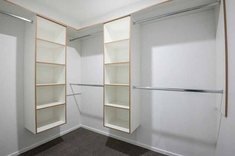 Photo of property in 17d Queen Street, Papakura, 2110