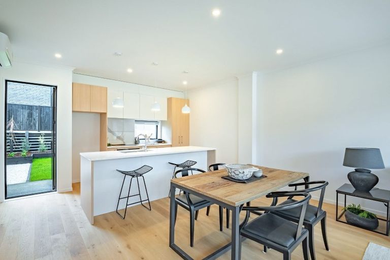 Photo of property in 3 Te One Place, Belmont, Auckland, 0622