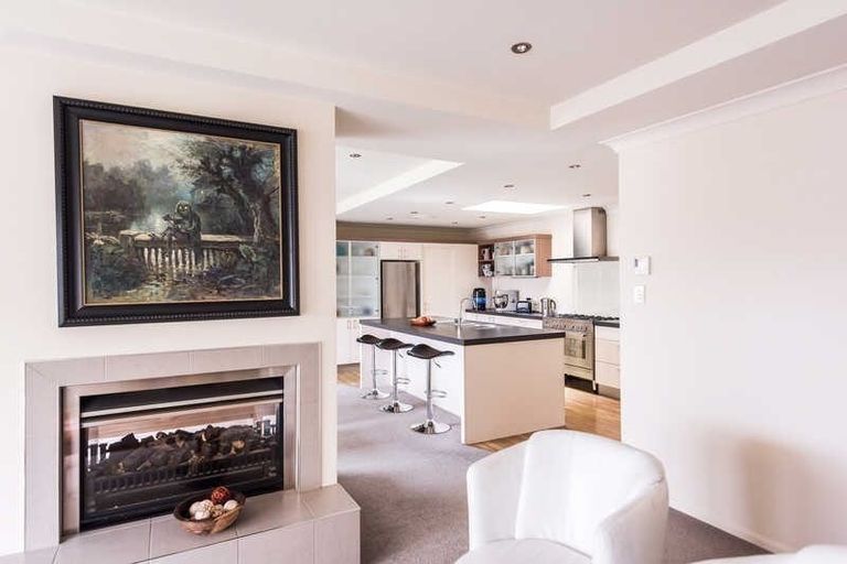 Photo of property in 19 Sovereign Gardens, Halswell, Christchurch, 8025