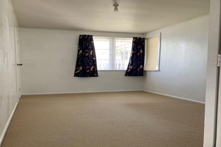 Photo of property in 85 Titirangi Road, New Lynn, Auckland, 0600