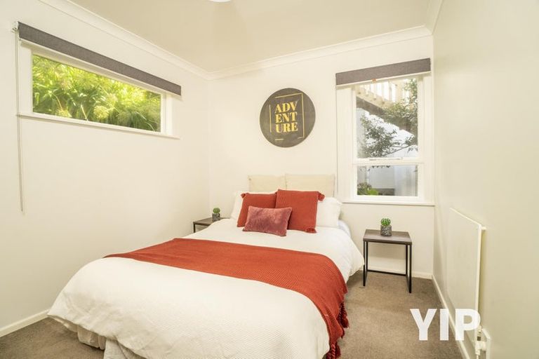 Photo of property in 16 Salford Street, Newlands, Wellington, 6037