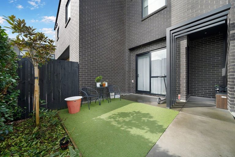 Photo of property in 51 Wallace Road, Hobsonville, Auckland, 0616