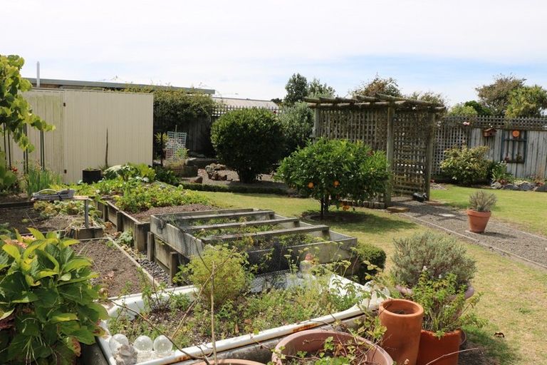 Photo of property in 29 Seabury Avenue, Foxton Beach, Foxton, 4815