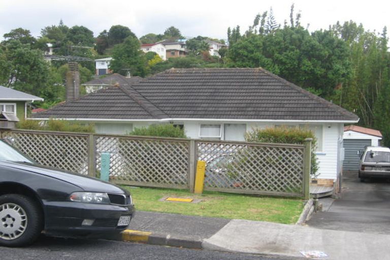 Photo of property in 7 Wykeham Place, Glenfield, Auckland, 0629