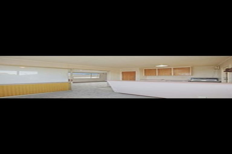 Photo of property in 14 Huatoki Street, Vogeltown, New Plymouth, 4310